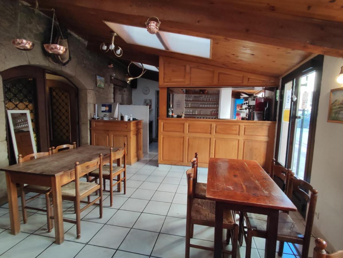 Auberge Lou Jas Soleilhas Esterno foto