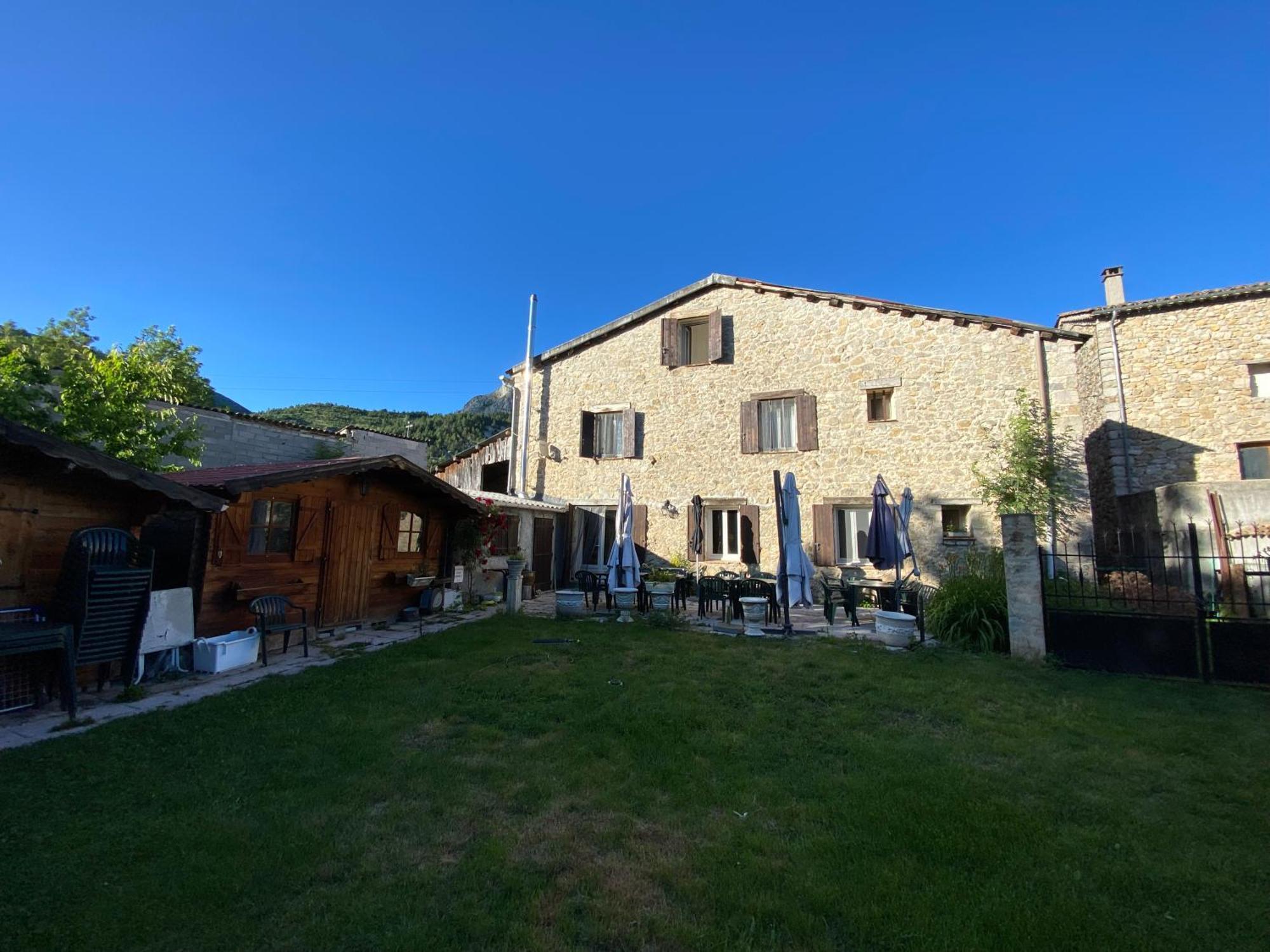 Auberge Lou Jas Soleilhas Esterno foto
